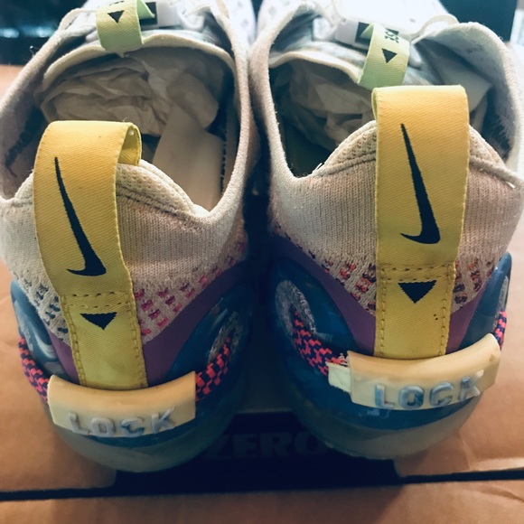 COPY - Nike Air Vapor Max shoes size 7 women’s - Picture 3 of 7